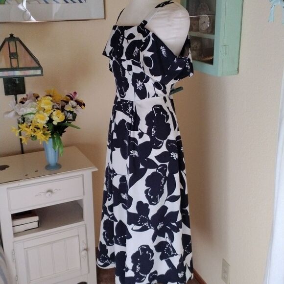 SHEIN Midi Dress - Picture 6 of 15